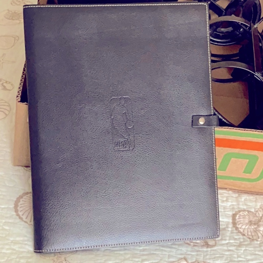 NBA Vintage Black Leather Organizer